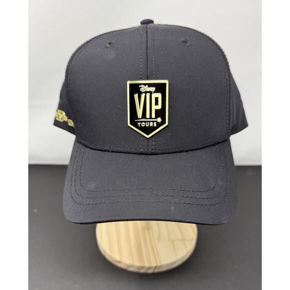Disney VIP Tours Hat NWT Exclusive Walt Disney World Black Baseball Cap Plaid - Picture 1 of 9